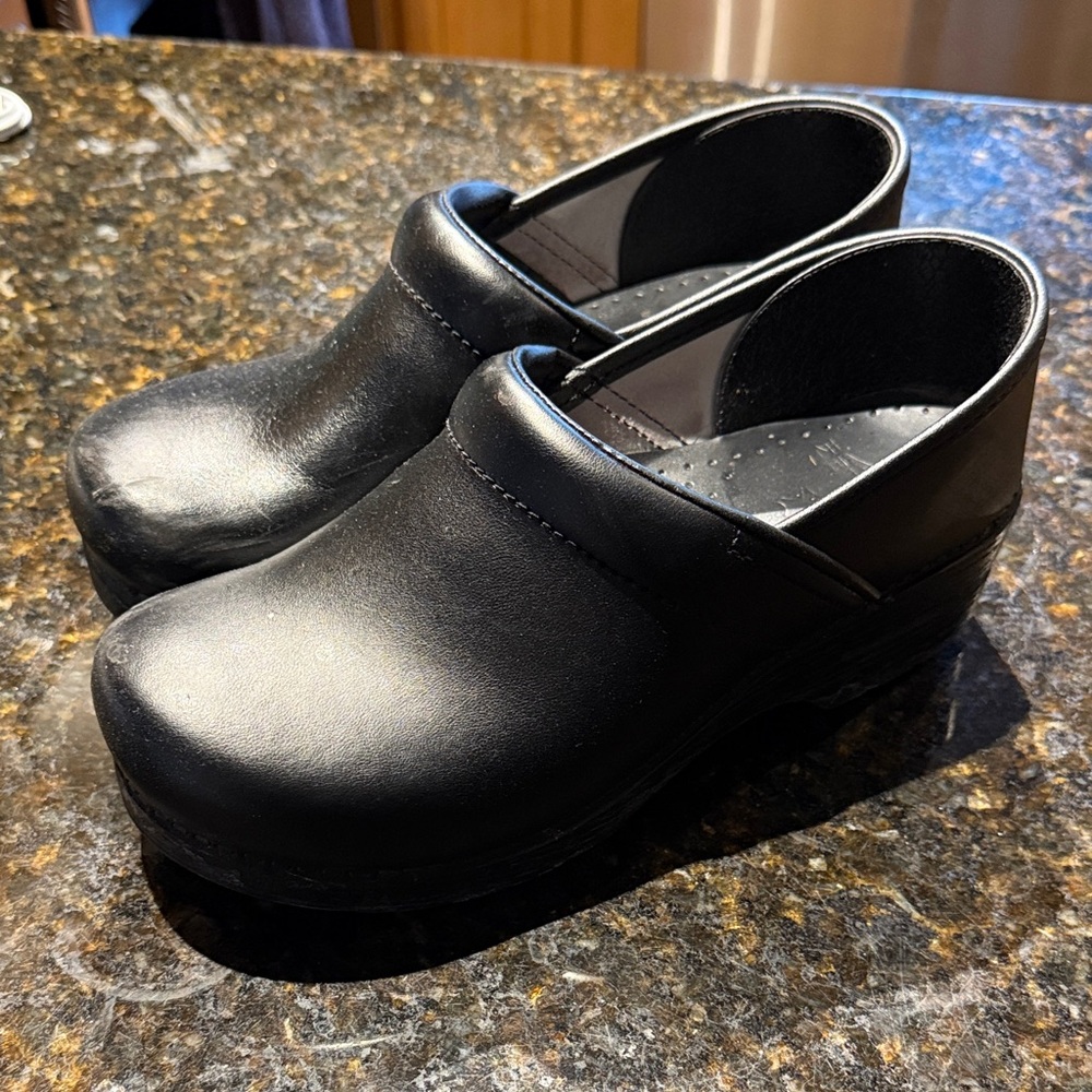 Dansko Black Clogs Size 40